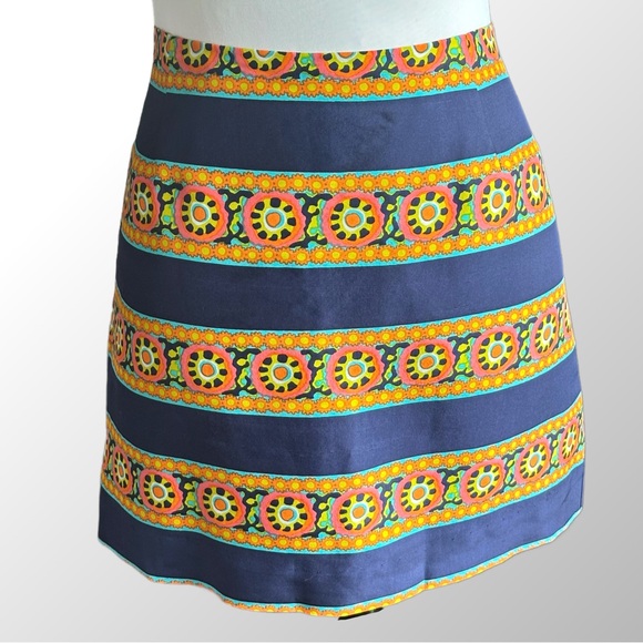 Trina Turk 100% Silk Navy/Yellow/Orange Print Mini Skirt in Size‎ 6 - Picture 1 of 8